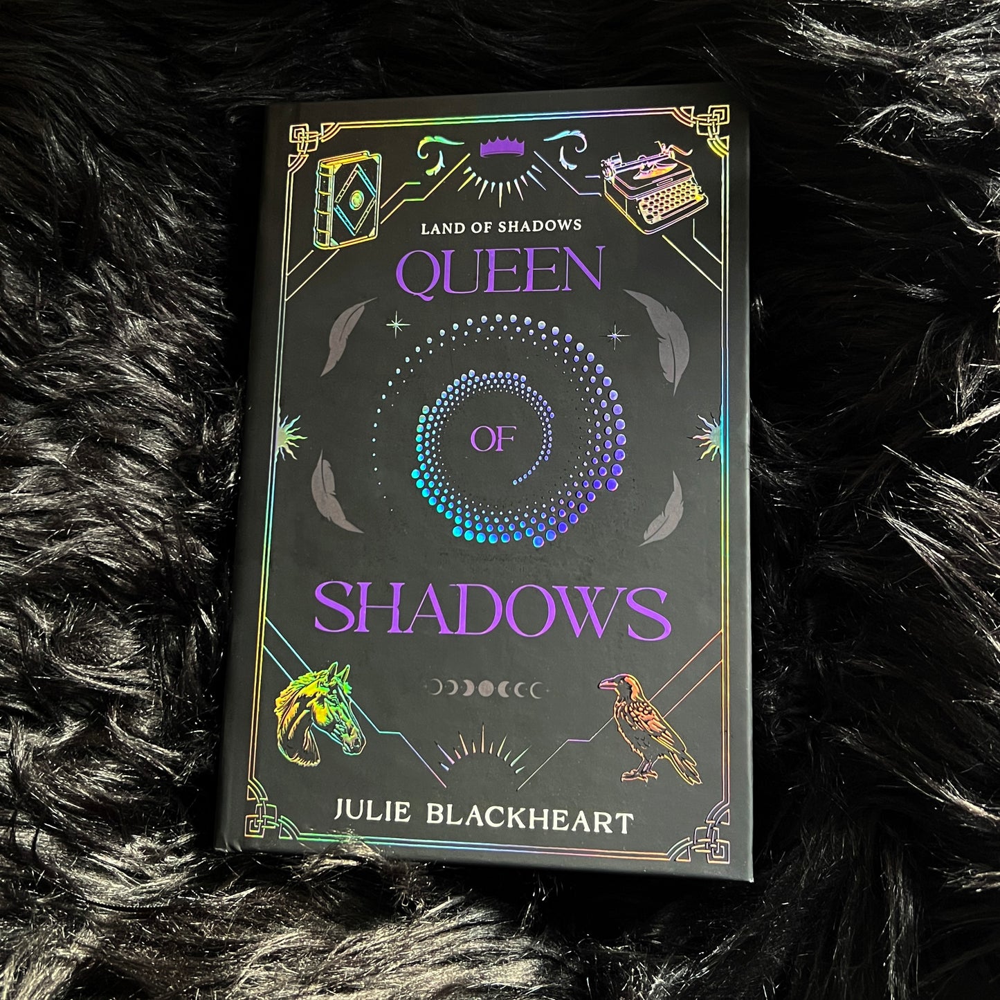 Queen of Shadows Special Edition Hardback (Dark Fae Edition)