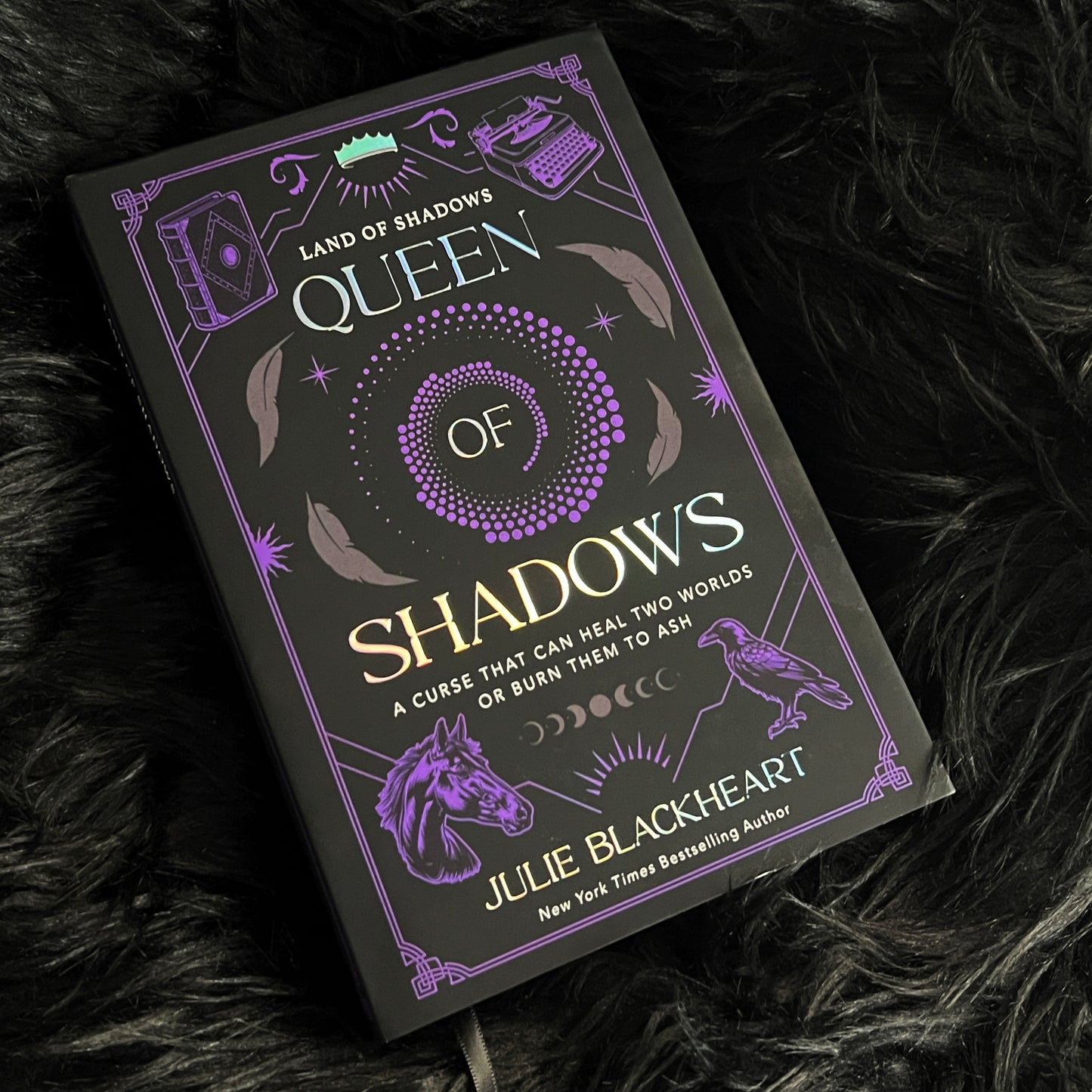 Queen of Shadows Special Edition Hardback (Light Fae Edition)